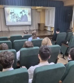 Классные часы в школах продолжаются 4